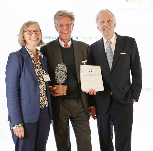 Preisträger des ersten Evangelischen GemeinSinnPreises Prof. Andreas-Norbert Fay mit Prälatin Heide Reinhard und Laudator Prof. Reinhard Walter