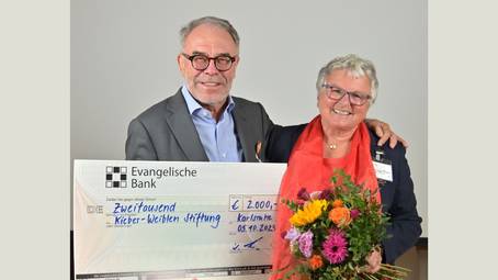 Preisverleihung an die Kieber-Weiblen Stiftung